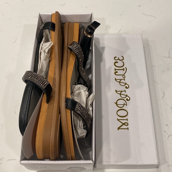 Sandals - Black with Sparkling accentπ€π€π€ - Picture 4 of 7